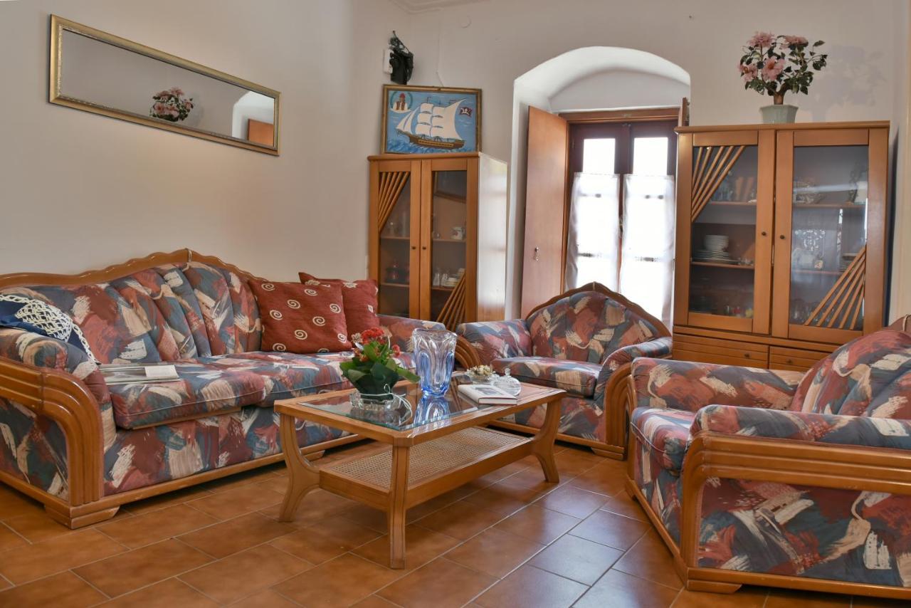 Grandmas Guest House Ídra Kültér fotó